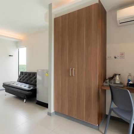 The Zleep Chonburi Hotel Exterior photo