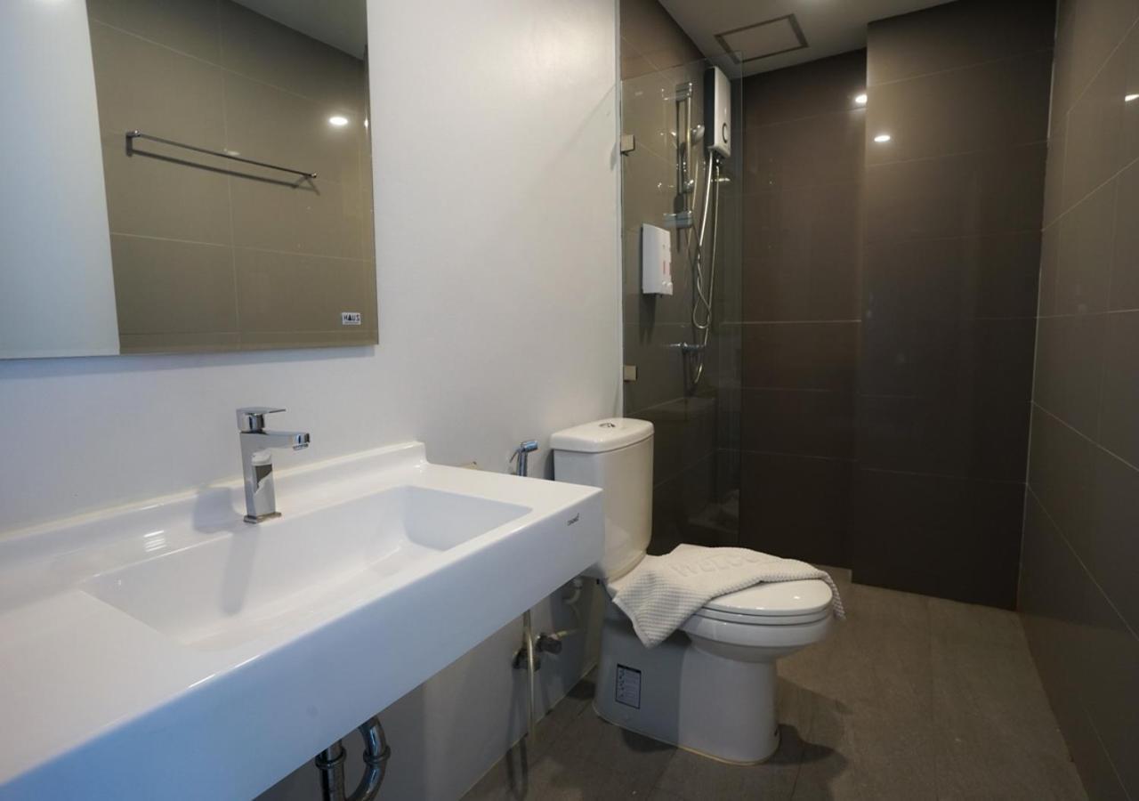 The Zleep Chonburi Hotel Exterior photo