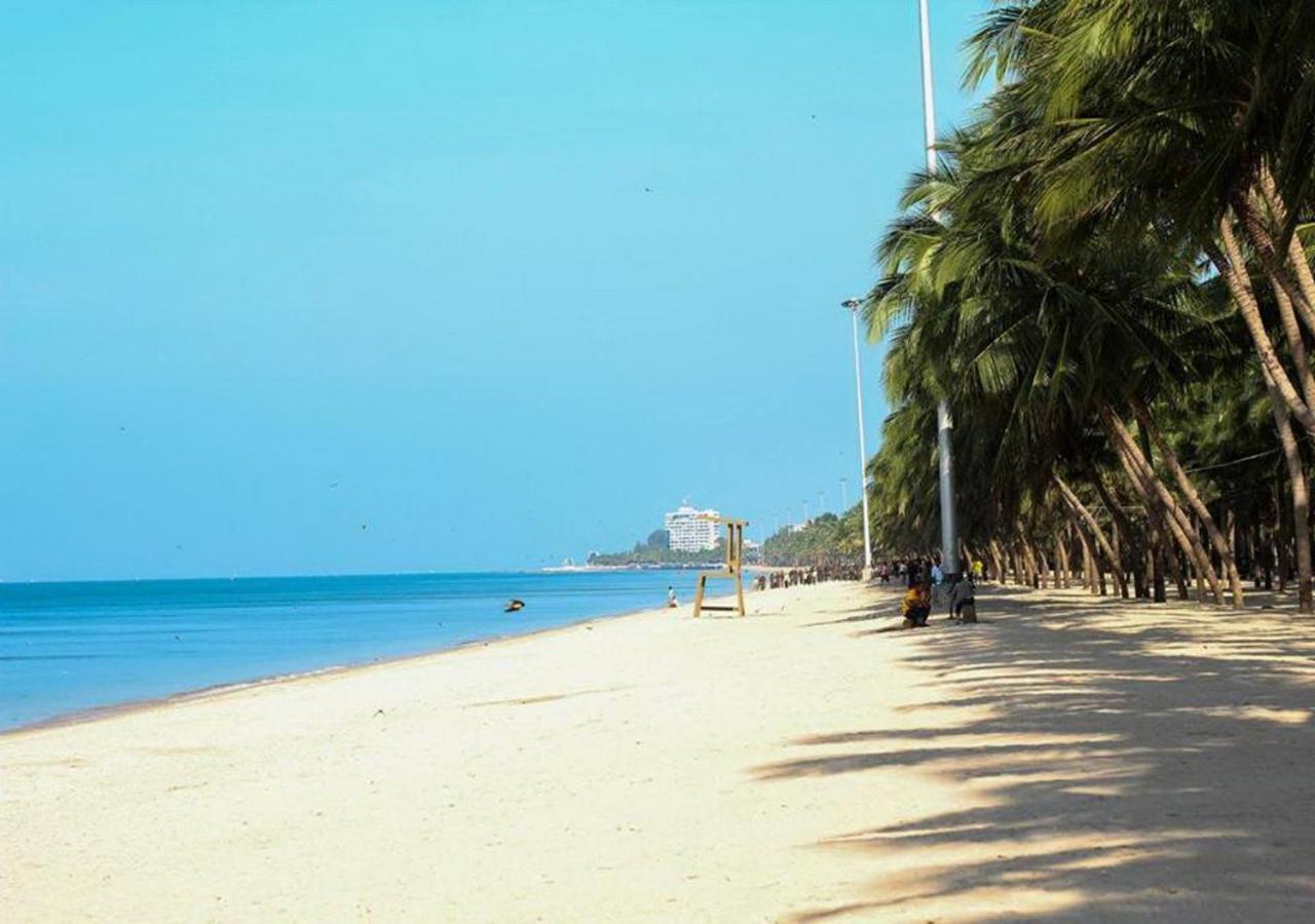 The Zleep Chonburi Hotel Exterior photo