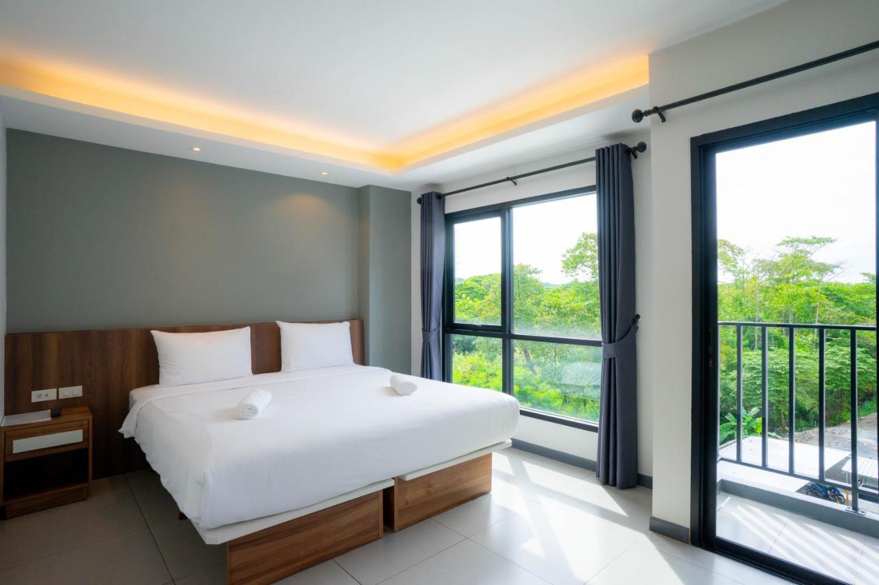 The Zleep Chonburi Hotel Exterior photo
