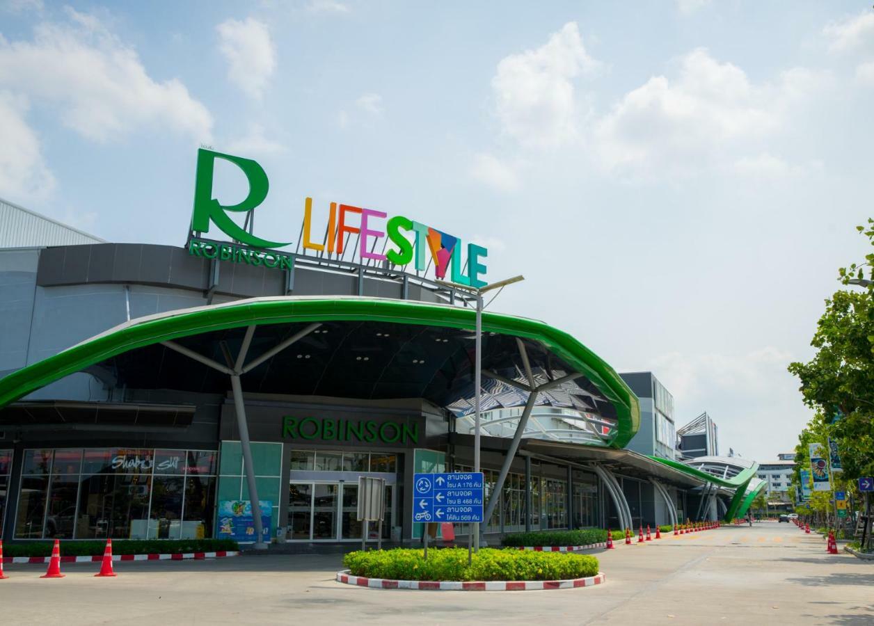 The Zleep Chonburi Hotel Exterior photo