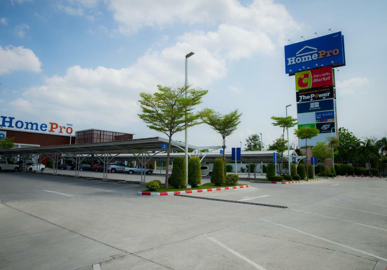The Zleep Chonburi Hotel Exterior photo